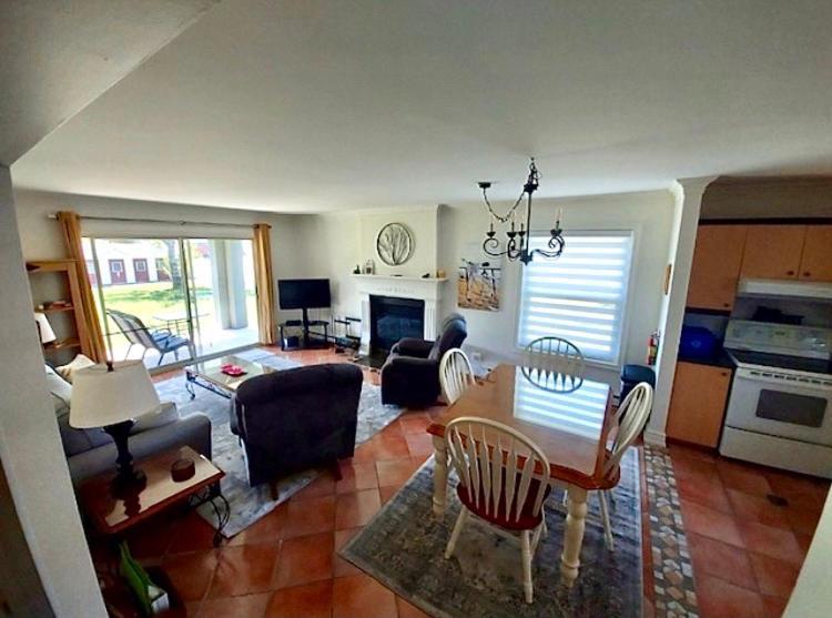 Superbe Condo Plage-Memphremagog Eksteriør bilde