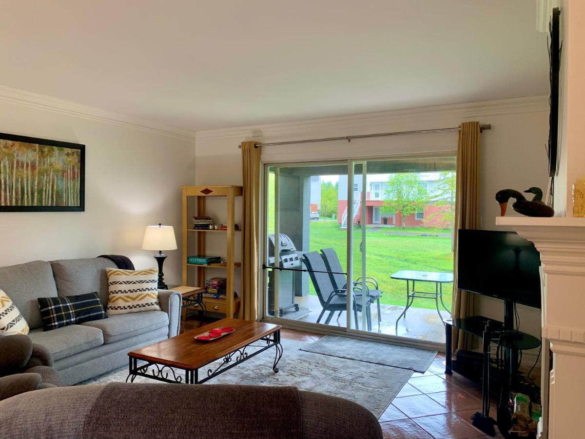 Superbe Condo Plage-Memphremagog Eksteriør bilde